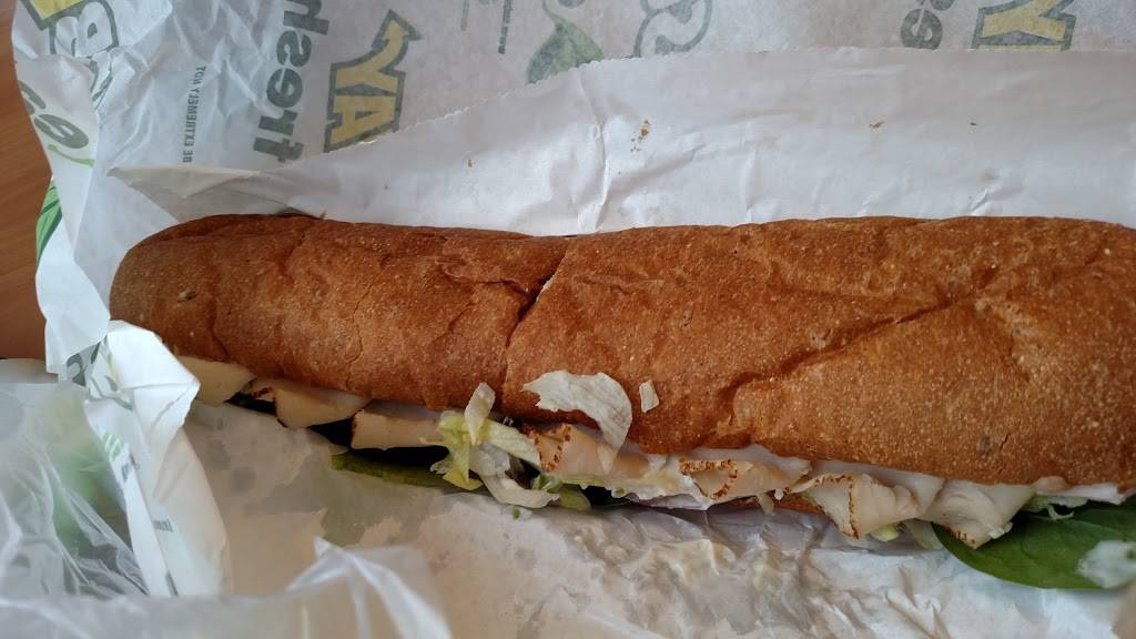 Subway | restaurant | 3098 Platt Rd, Ann Arbor, MI 48108, USA | 7349758860 OR +1 734-975-8860