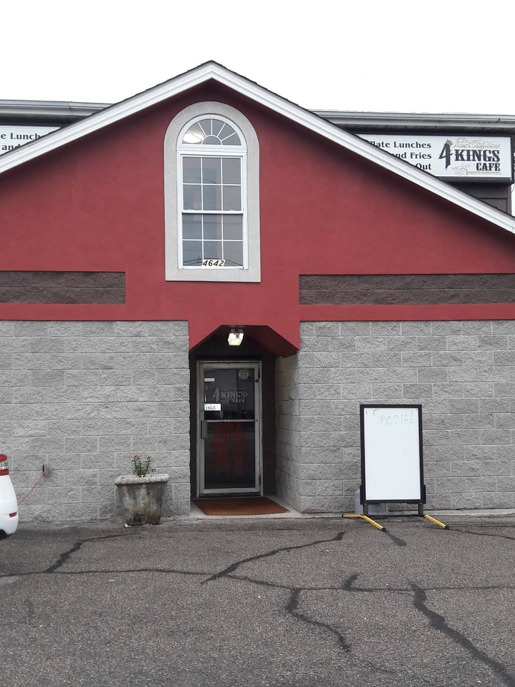 Four Kings Cafe Inc | restaurant | 4642 Jennings Ln, Louisville, KY 40218, USA | 5029682930 OR +1 502-968-2930