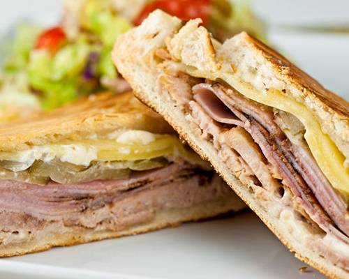 Latin American Restaurant | restaurant | 515 Market St, Camden, NJ 08102, USA | 8563659000 OR +1 856-365-9000