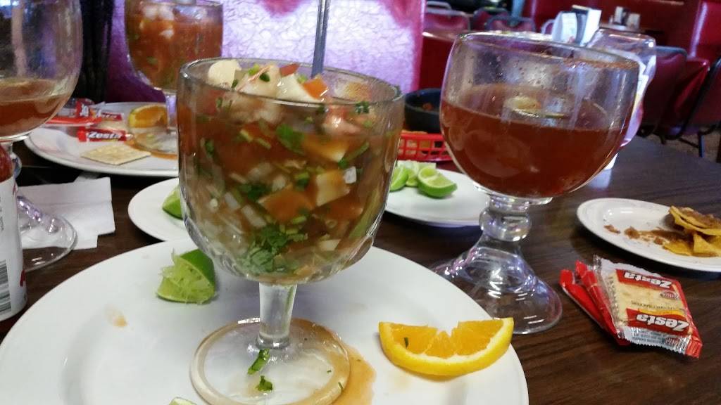 El Chamizal Restaurant | restaurant | 1054 N Rancho Dr, Las Vegas, NV 89106, USA | 7026472995 OR +1 702-647-2995