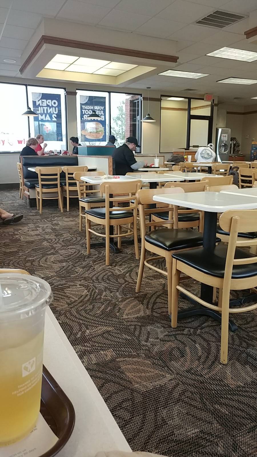 Wendys | restaurant | 2409 N Herritage St, Kinston, NC 28501, USA | 2525275806 OR +1 252-527-5806