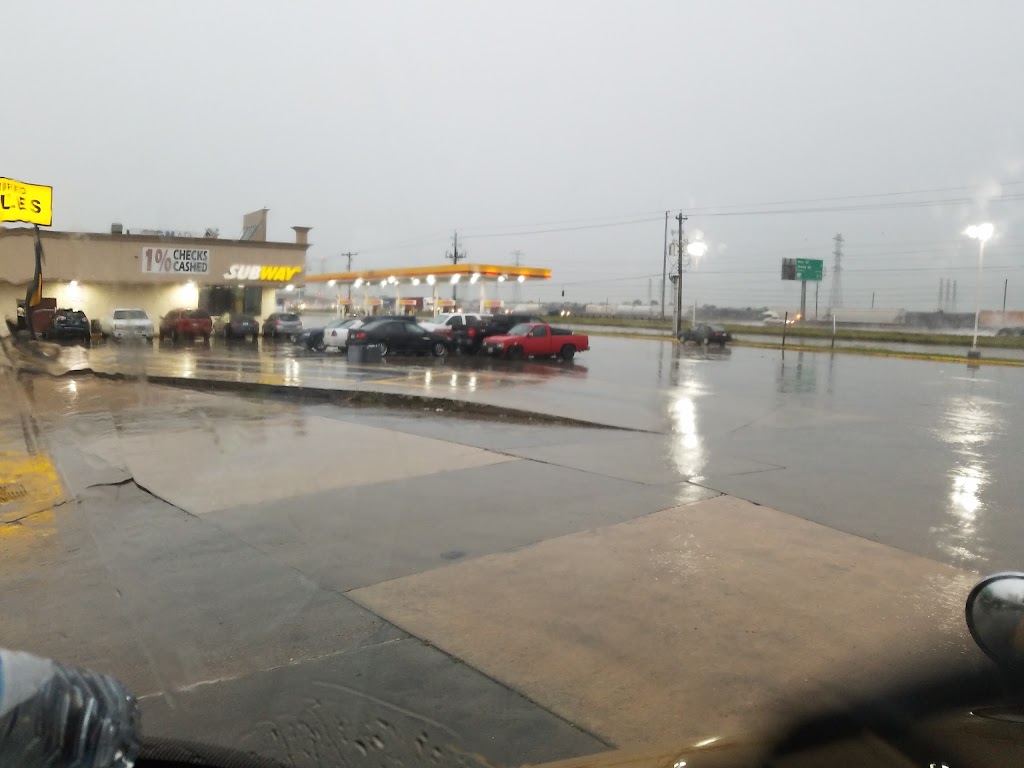 Moodys Travel Plaza | restaurant | 9119 Hwy 225, La Porte, TX 77571, USA | 2815425300 OR +1 281-542-5300