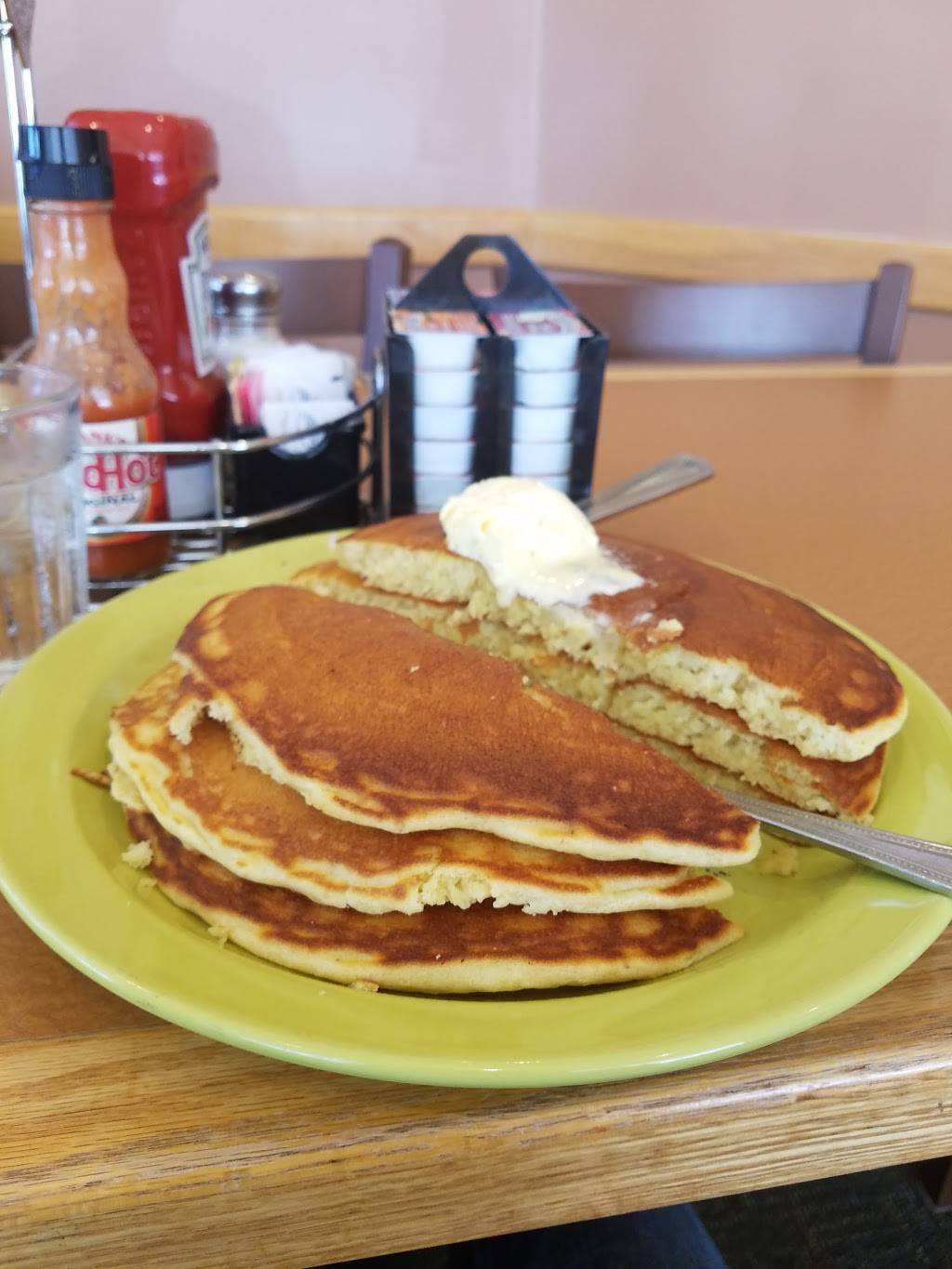 Scramblers | restaurant | 27909 Orchard Lake Rd, Farmington Hills, MI 48334, USA | 2489947388 OR +1 248-994-7388