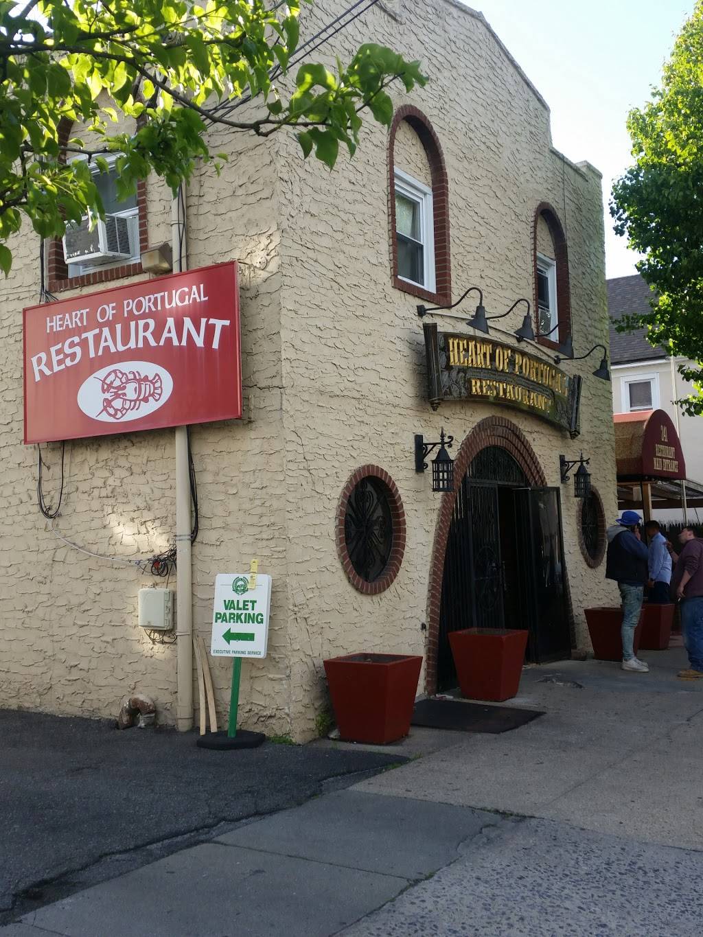 Heart of Portugal | restaurant | 241 Mineola Blvd A, Mineola, NY 11501, USA | 5167429797 OR +1 516-742-9797