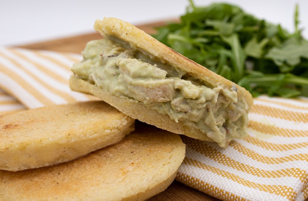 Carolicious Venezuelan Food | restaurant | 14 Tyler St, Somerville, MA 02143, USA | 8573167842 OR +1 857-316-7842