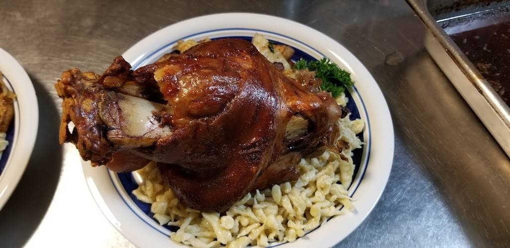 Sandras German Restaurant | restaurant | 7115 Gulf Blvd, St Pete Beach, FL 33706, USA | 7273634414 OR +1 727-363-4414