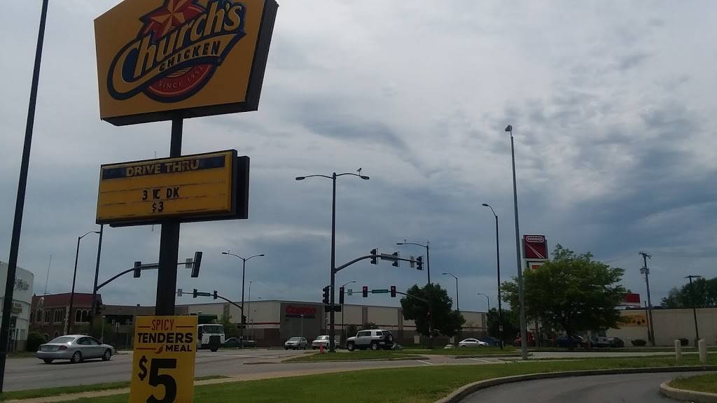 Churchs Chicken | restaurant | 3145 Gillham Plaza, Kansas City, MO 64109, USA | 8169310035 OR +1 816-931-0035
