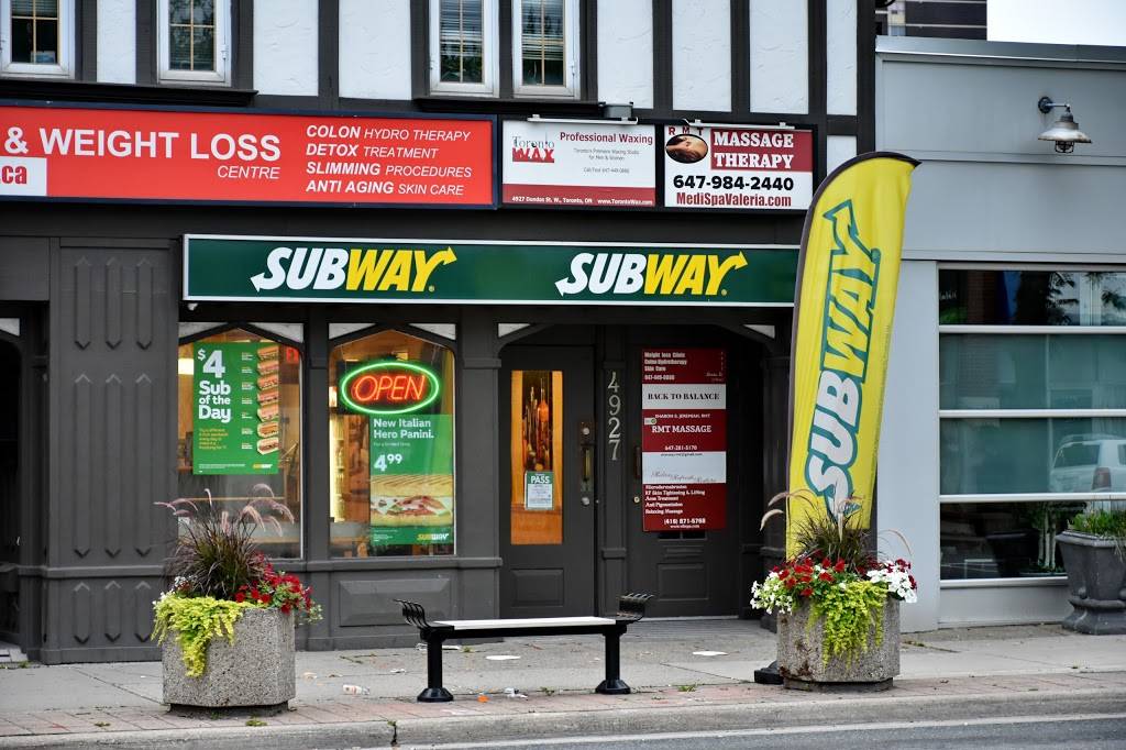 Subway | meal takeaway | 4927 Dundas St W, Etobicoke, ON M9A 1B6, Canada | 6473448268 OR +1 647-344-8268