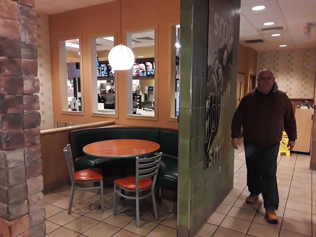 McDonalds | cafe | 708 Scioto St, Urbana, OH 43078, USA | 9376538023 OR +1 937-653-8023