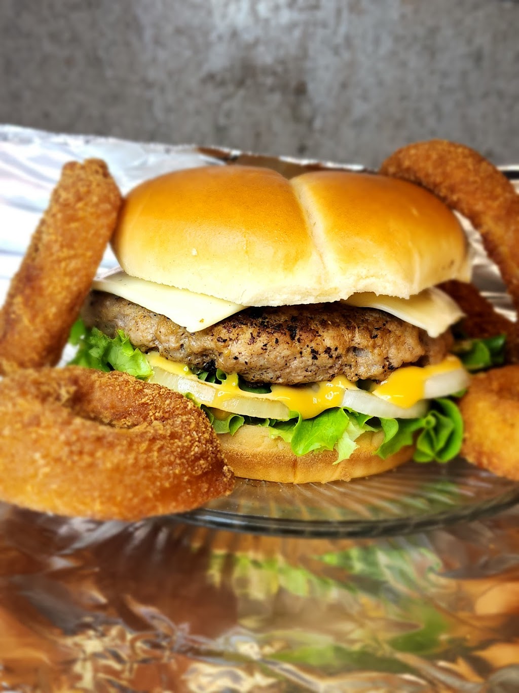 Mike Larrys Wings | restaurant | 5744 S Sherwood Forest Blvd, Baton Rouge, LA 70816, USA | 2252007269 OR +1 225-200-7269