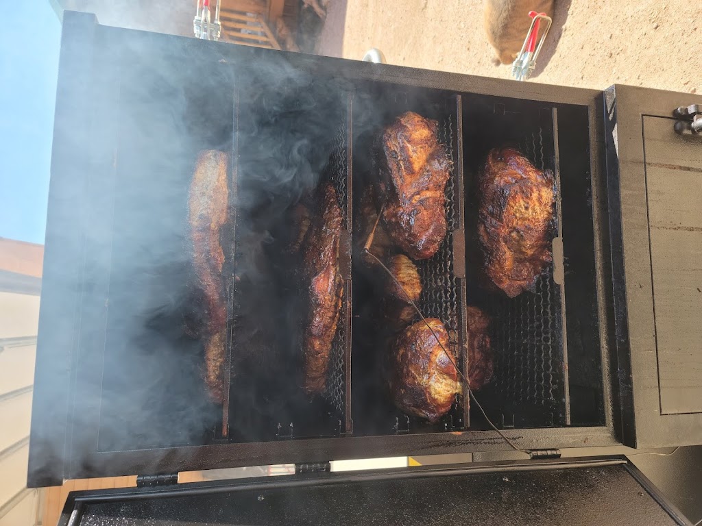 Rollin Smoke BBQ | restaurant | 70 Elk Cir, Guffey, CO 80820, USA | 7192215177 OR +1 719-221-5177