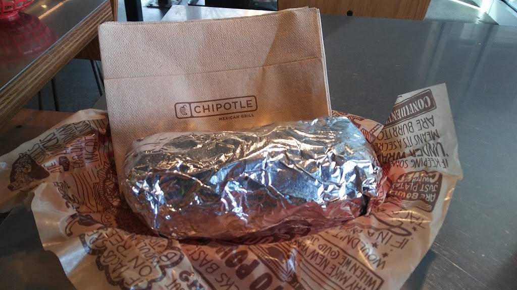 Chipotle Mexican Grill | restaurant | 55 Dodge St, Beverly, MA 01915, USA | 9788167955 OR +1 978-816-7955
