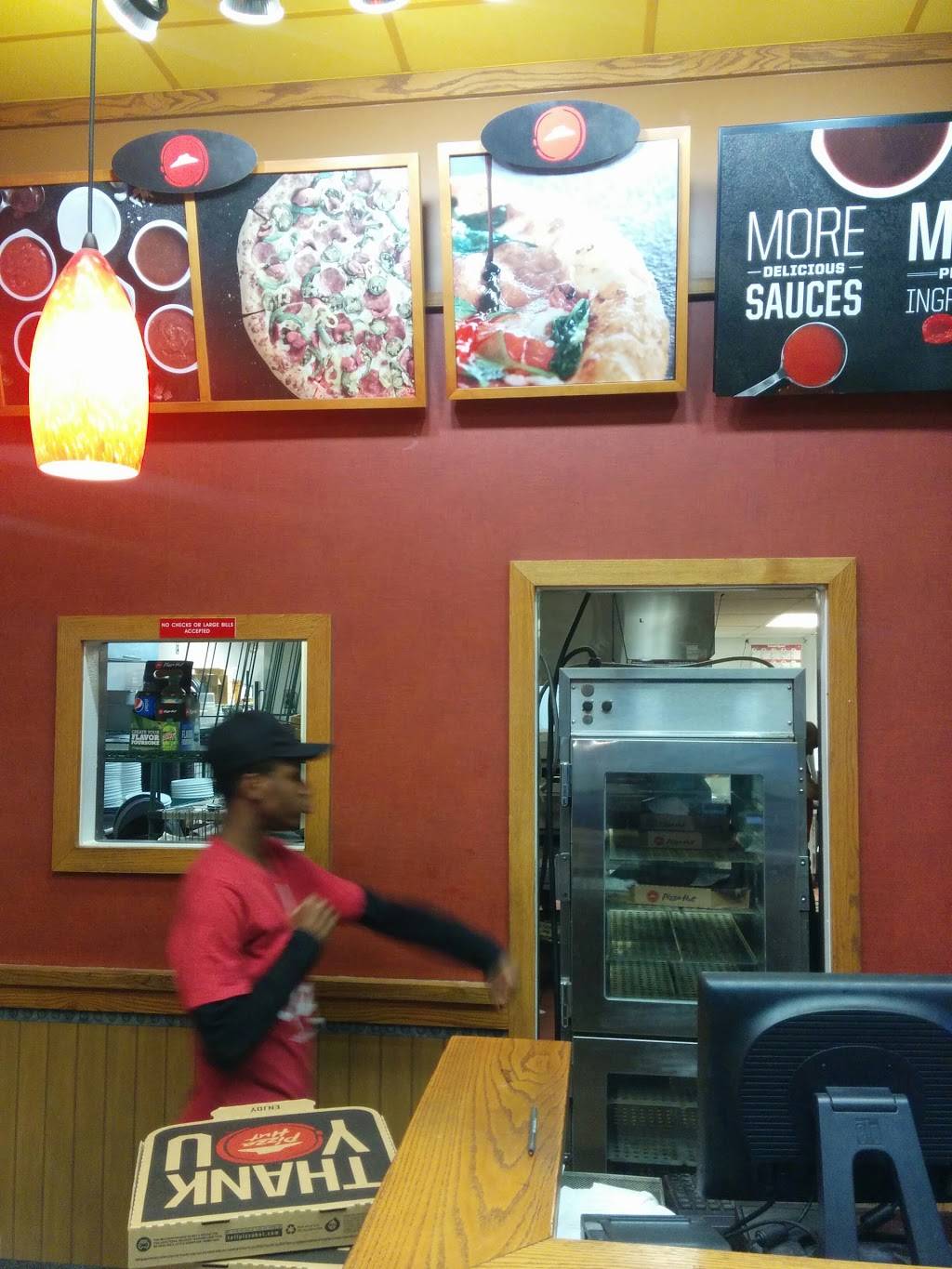 Pizza Hut | restaurant | 6226 Little River Turnpike, Alexandria, VA 22312, USA | 7038220515 OR +1 703-822-0515