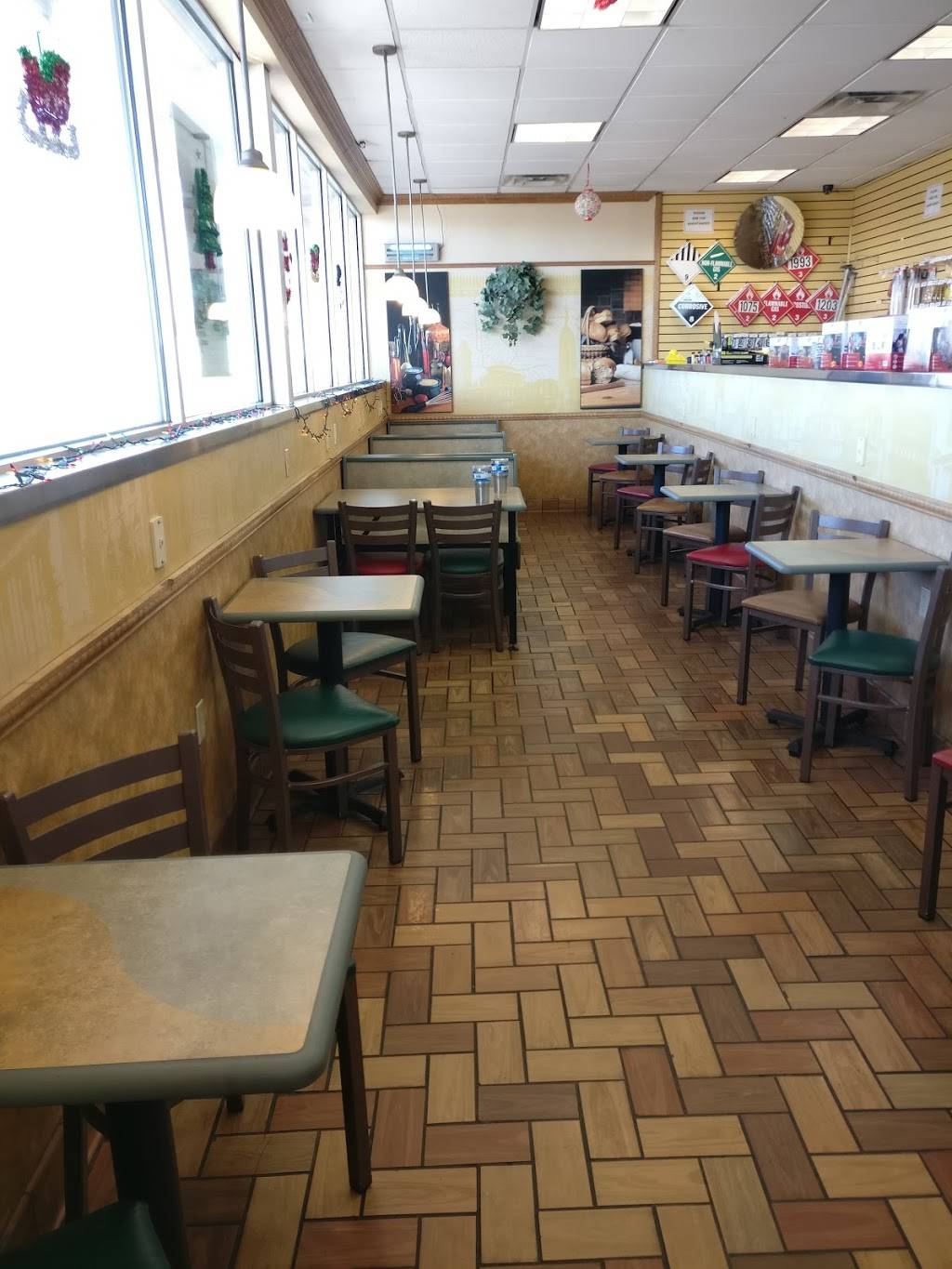 Subway | meal takeaway | 5240 S Sunland Gin Rd, Eloy, AZ 85131, USA | 5208369681 OR +1 520-836-9681