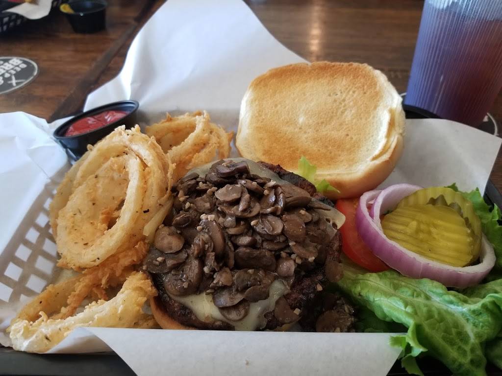 J.R. Bentley’s | restaurant | 406 W Abram St, Arlington, TX 76010, USA | 8172617351 OR +1 817-261-7351