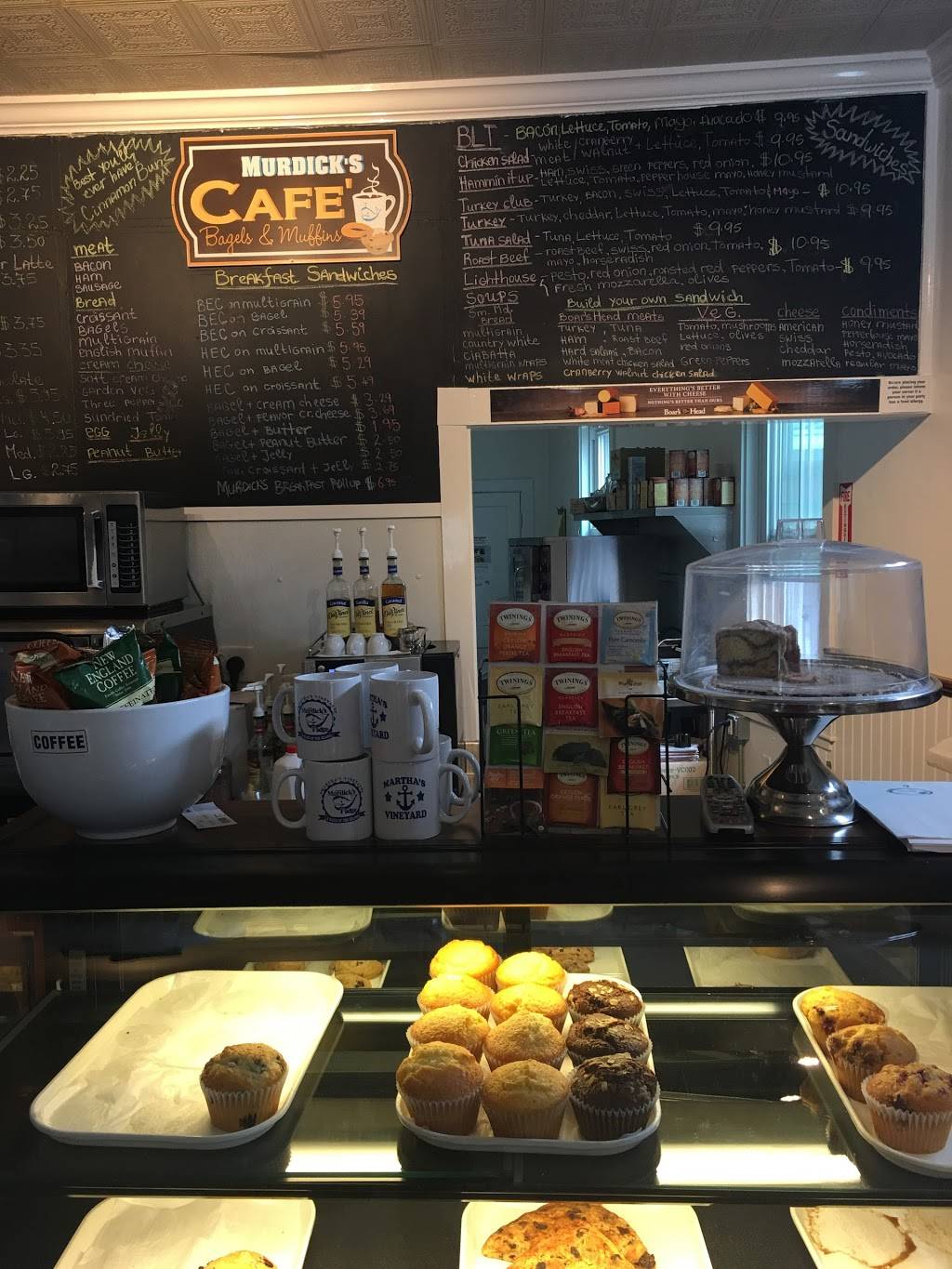 Murdicks Cafe | restaurant | 19 N Water St, Edgartown, MA 02539, USA | 5086277605 OR +1 508-627-7605