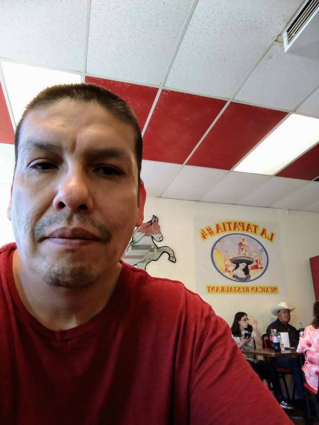 La Tapatia | restaurant | 1069 E Main St, Santa Paula, CA 93060, USA | 8059336601 OR +1 805-933-6601