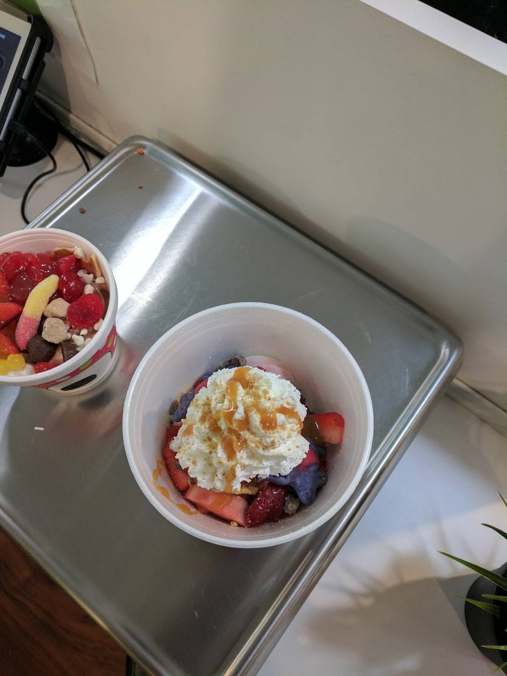 Sweet Frog Knoxville, Premium Frozen Yogurt | restaurant | 10901 Parkside Dr # 102, Knoxville, TN 37934, USA | 8652884242 OR +1 865-288-4242