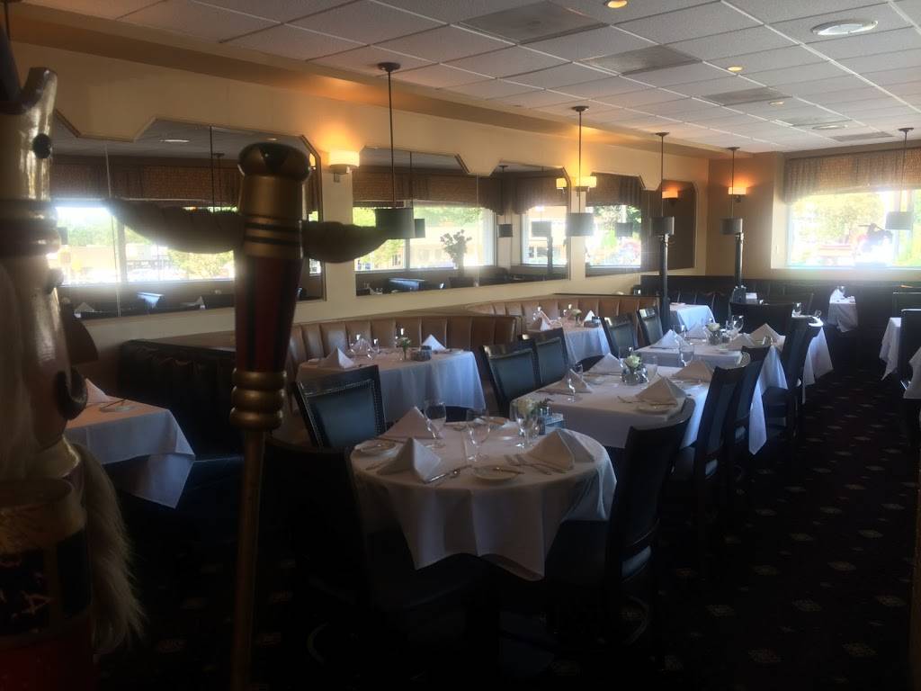 Carriage House | restaurant | 4030 Lee Hwy, Arlington, VA 22207, USA | 7035257899 OR +1 703-525-7899