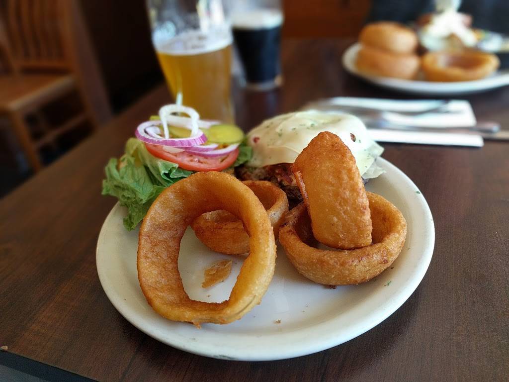 A. J. OBradys Irish Pub & Grill | restaurant | N88W16495 Main St, Menomonee Falls, WI 53051, USA | 2622501095 OR +1 262-250-1095