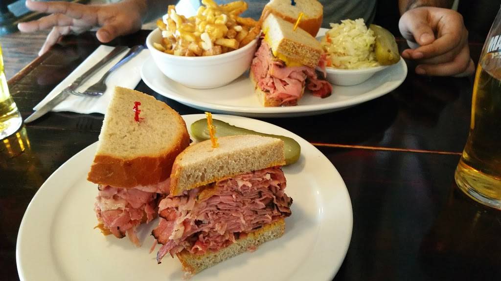 Corned Beef House | restaurant | 120 Whitmore Rd #19, Woodbridge, ON L4L 6A4, Canada | 9052658989 OR +1 905-265-8989