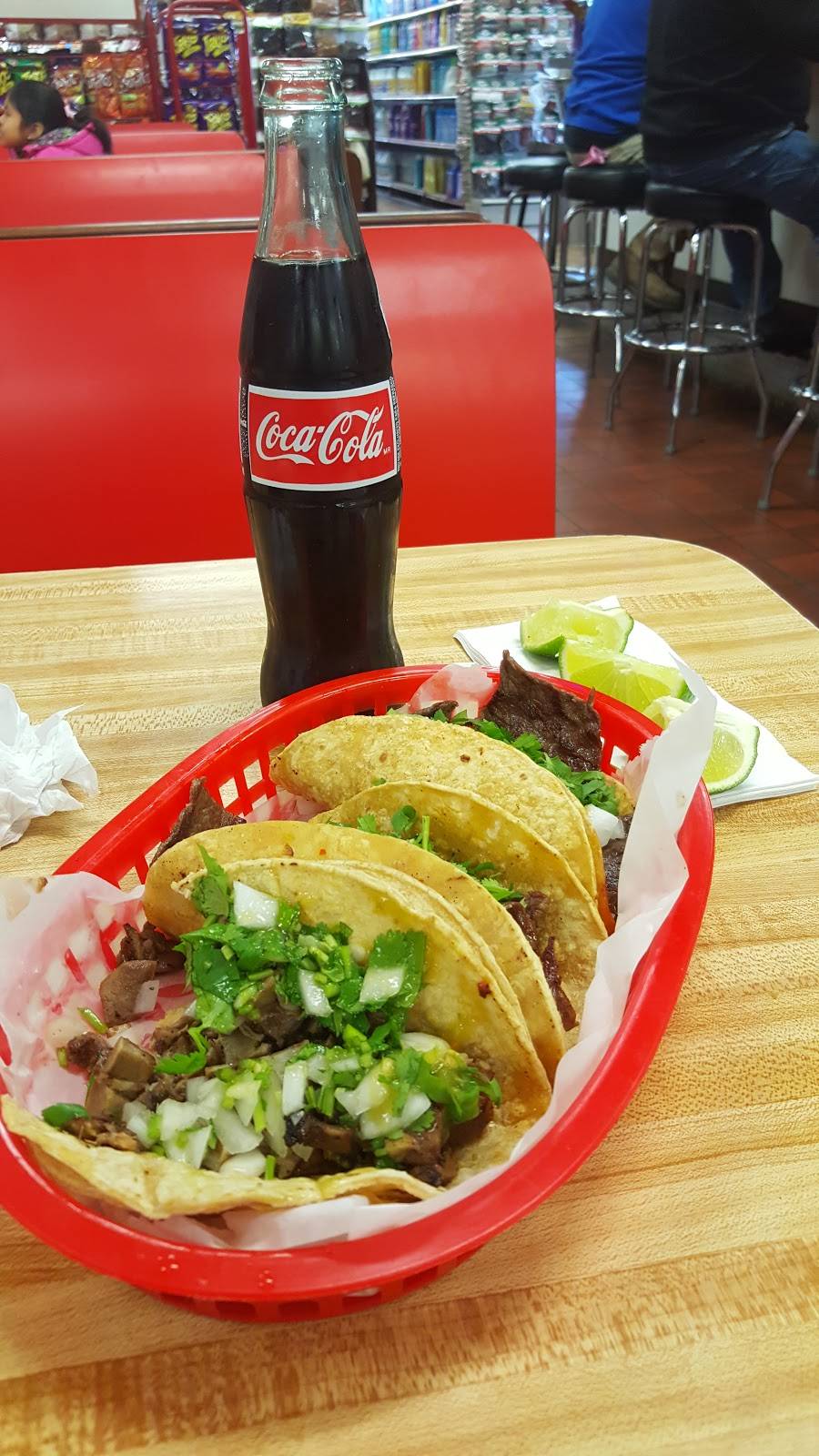 Carniceria La Rosita | restaurant | 400 E 159th St, Harvey, IL 60426, USA | 7083336888 OR +1 708-333-6888