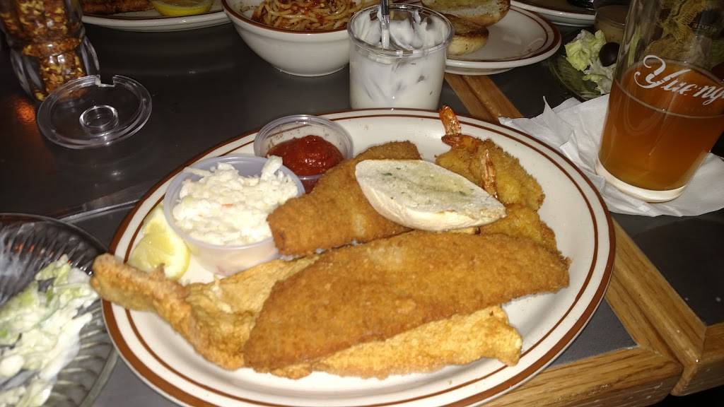 DiCillo Tavern | restaurant | 6088 Mayfield Rd, Mayfield Heights, OH 44124, USA | 4404422755 OR +1 440-442-2755