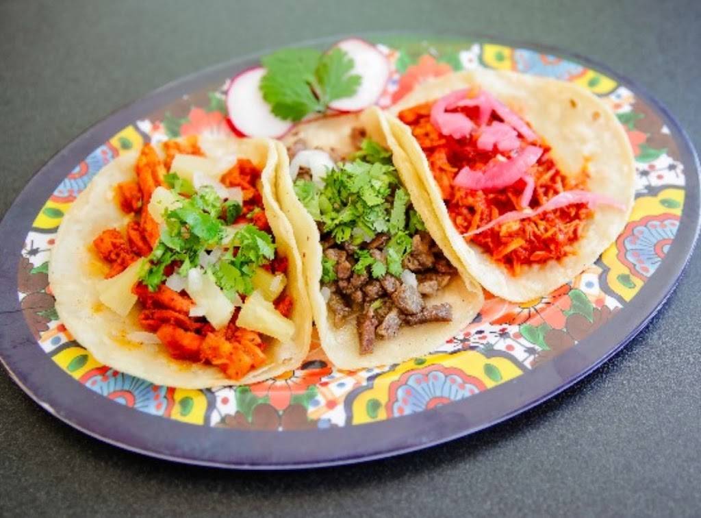 Mexas Tacos Mexican Restaurant | restaurant | 8788 Vineland Ave, Orlando, FL 32821, USA | 4075600773 OR +1 407-560-0773