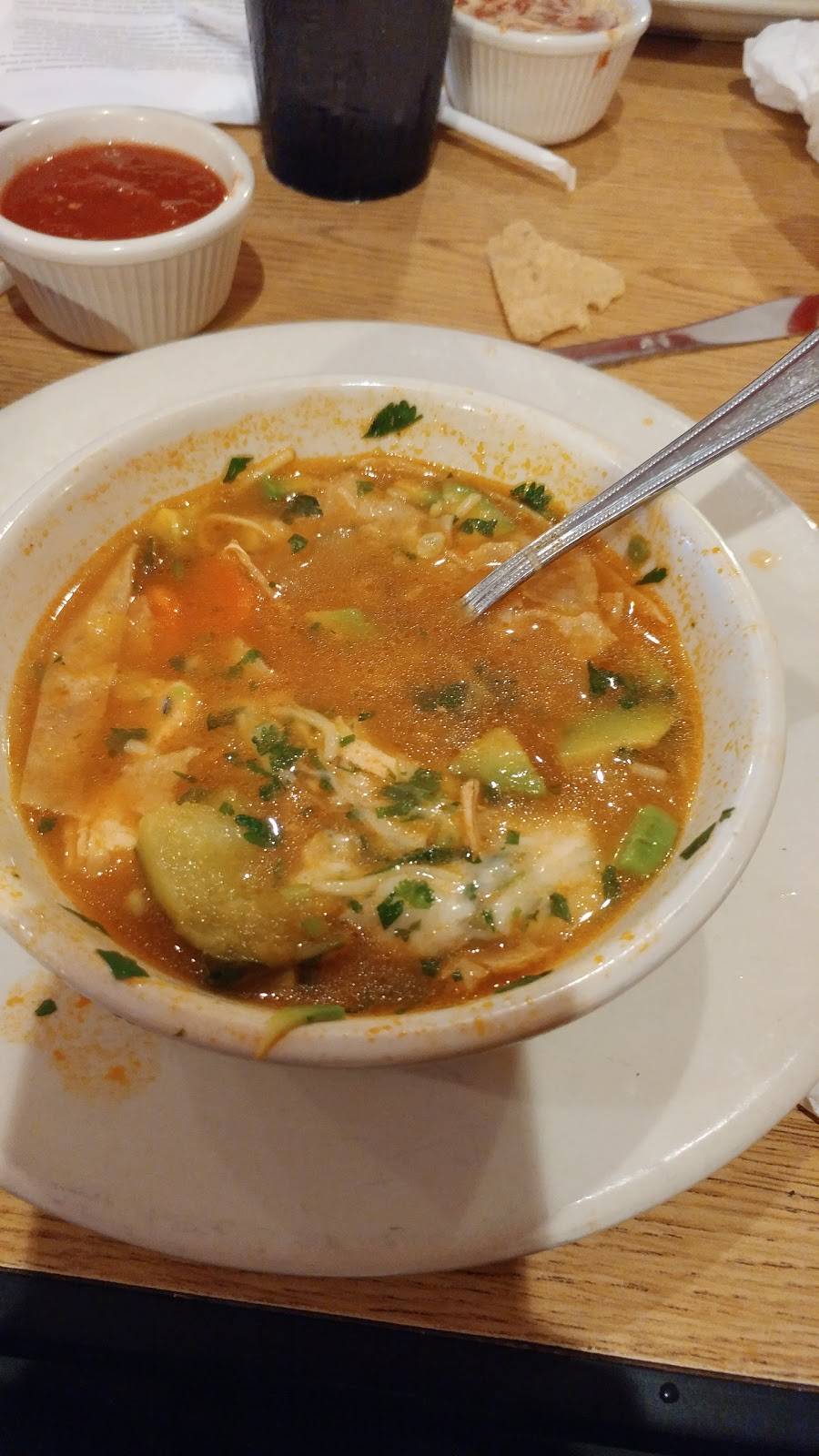 Peraltas Mexican Restaurant | restaurant | 310 W Garland St, Grand Saline, TX 75140, USA | 9039623949 OR +1 903-962-3949