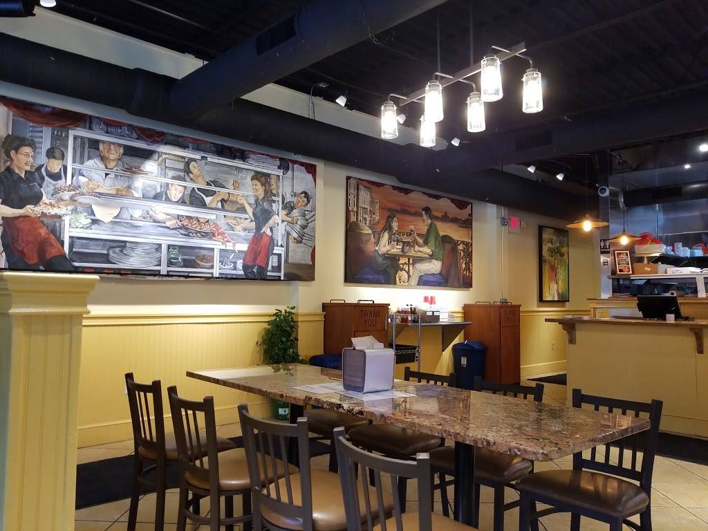 Mama Leones | meal takeaway | 266 Bellevue Ave, Newport, RI 02840, USA | 4018477272 OR +1 401-847-7272