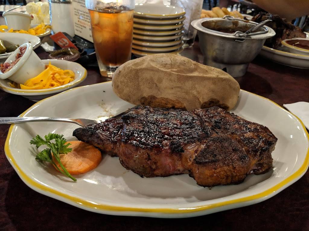 Indian Cliffs Ranch | restaurant | 3450 San Felipe, Fabens, TX 79838, USA | 9157642283 OR +1 915-764-2283