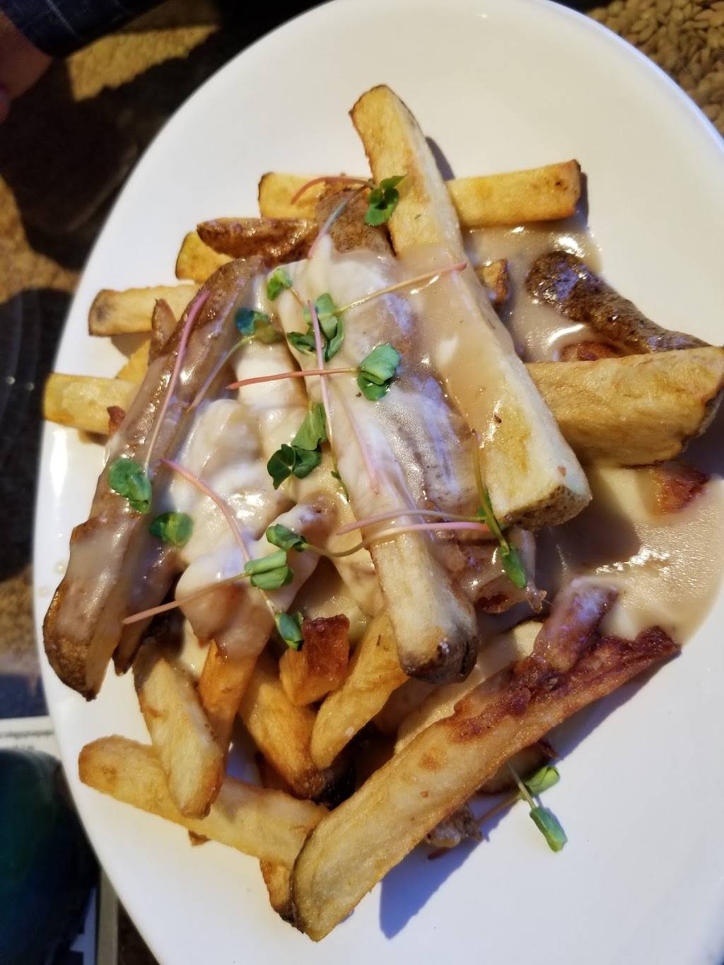 Osso | restaurant | 9145 Old State Rd, Chardon, OH 44024, USA | 4402303600 OR +1 440-230-3600