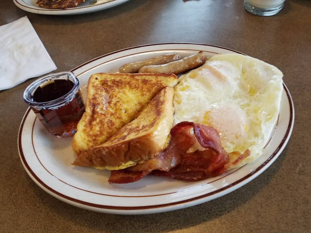 Huck Finn Restaurant | restaurant | 3414 S Archer Ave, Chicago, IL 60608, USA | 7732475515 OR +1 773-247-5515