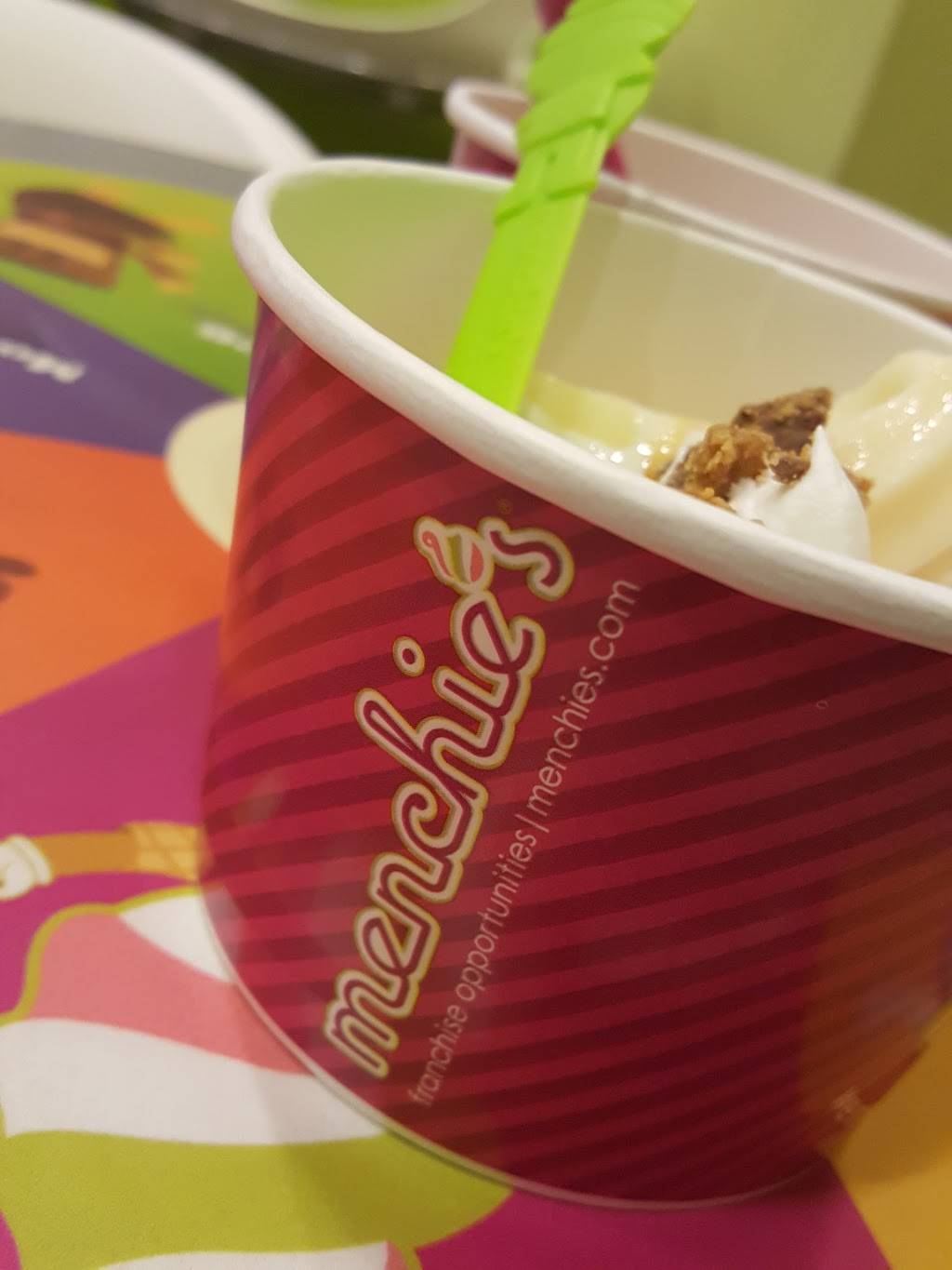 Menchies Frozen Yogurt | bakery | 24201 Valencia Blvd Suite 3446, Valencia, CA 91355, USA | 6612603900 OR +1 661-260-3900