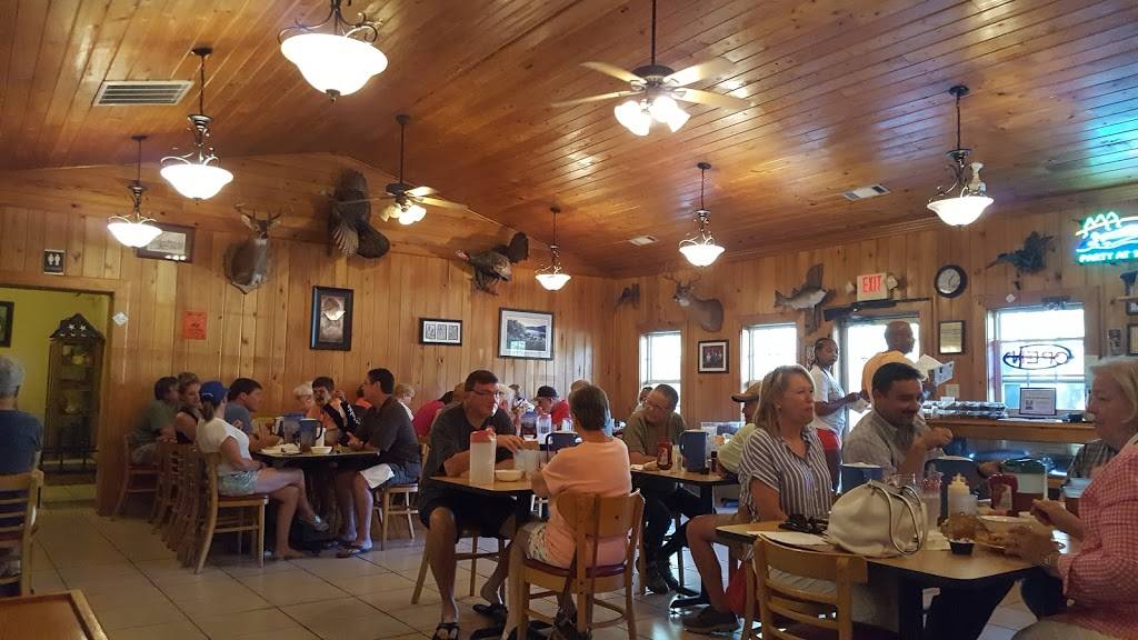 Down South Seafood | restaurant | 972 Sparta Hwy, Sparta, GA 31087, USA | 4784522100 OR +1 478-452-2100