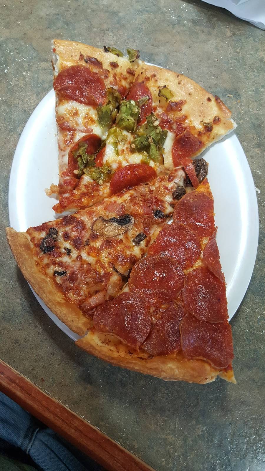 Pizza Hut | meal delivery | 220 S Main St, Belen, NM 87002, USA | 5058647724 OR +1 505-864-7724