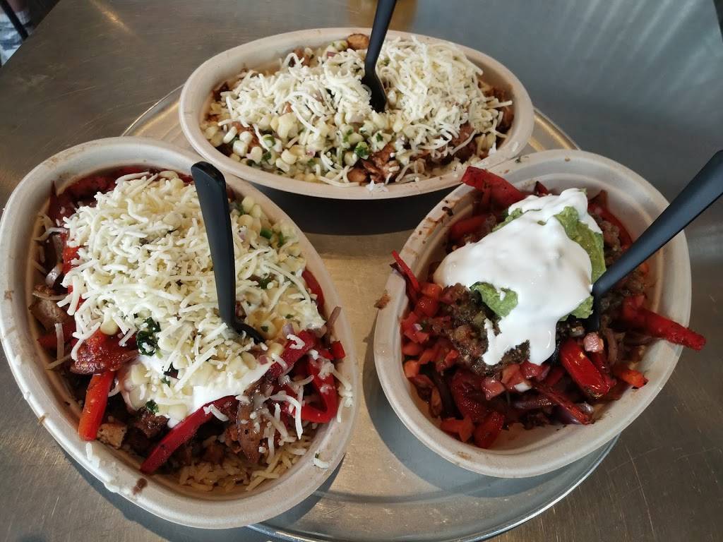 Chipotle Mexican Grill | restaurant | 18880 E Valley View Pkwy, Independence, MO 64055, USA | 8167950590 OR +1 816-795-0590