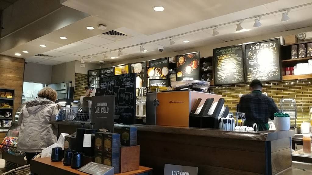 Starbucks | cafe | 2100 Dixwell Ave, Hamden, CT 06514, USA | 2032300868 OR +1 203-230-0868
