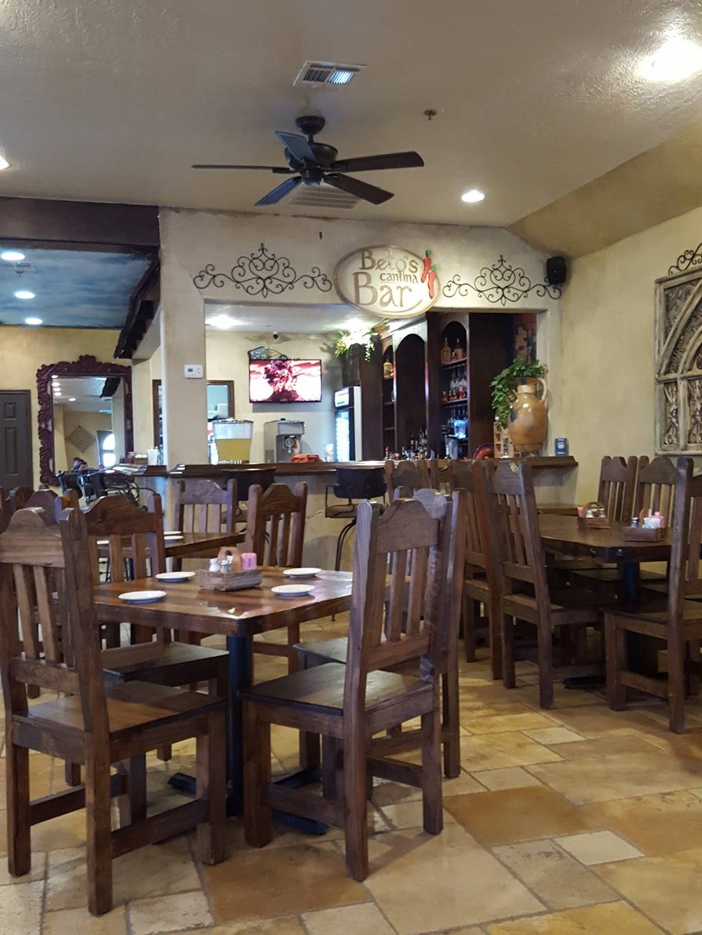 Betos Grill | restaurant | 2711 Riley Fuzzel Rd, Spring, TX 77386, USA | 2815280039 OR +1 281-528-0039