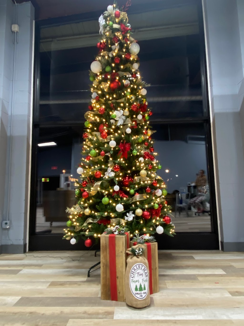 Devour WI | restaurant | 1611 Eastern Ave, Plymouth, WI 53073, USA | 9204001241 OR +1 920-400-1241