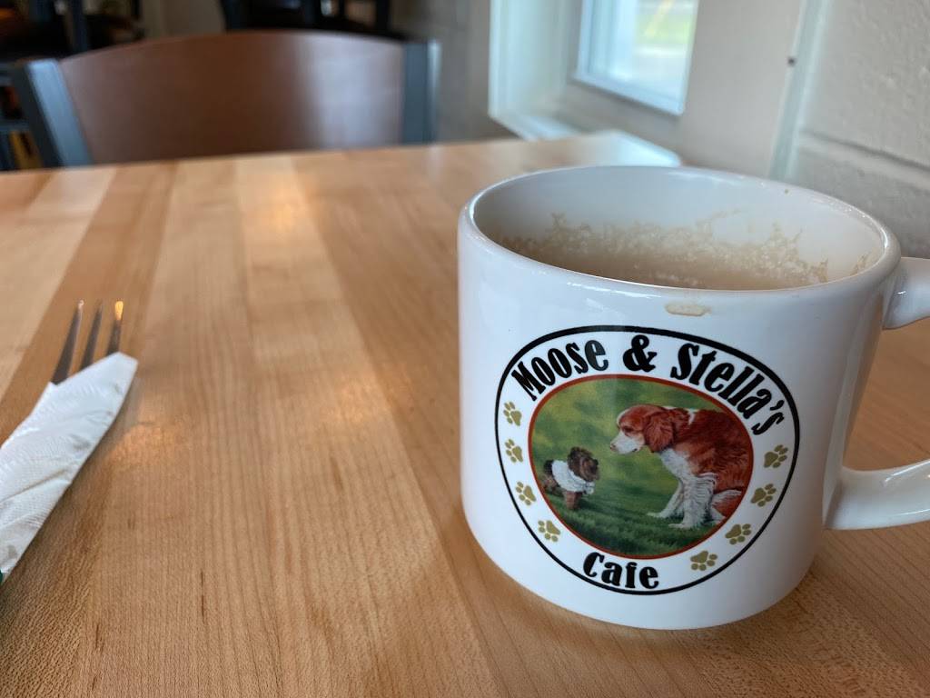 Moose and Stellas | restaurant | 212-298 M-66, Kalkaska, MI 49646, USA | 2312589778 OR +1 231-258-9778