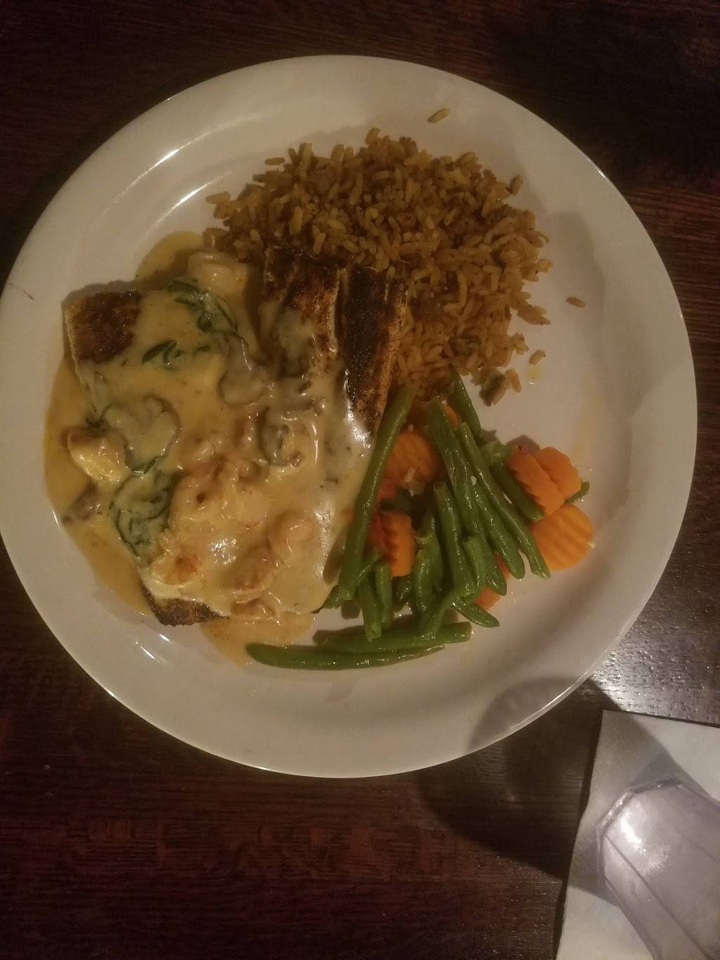 Pasches Seafood Kitchen | restaurant | 11081 E Michigan Ave, Battle Creek, MI 49014, USA | 2699642514 OR +1 269-964-2514