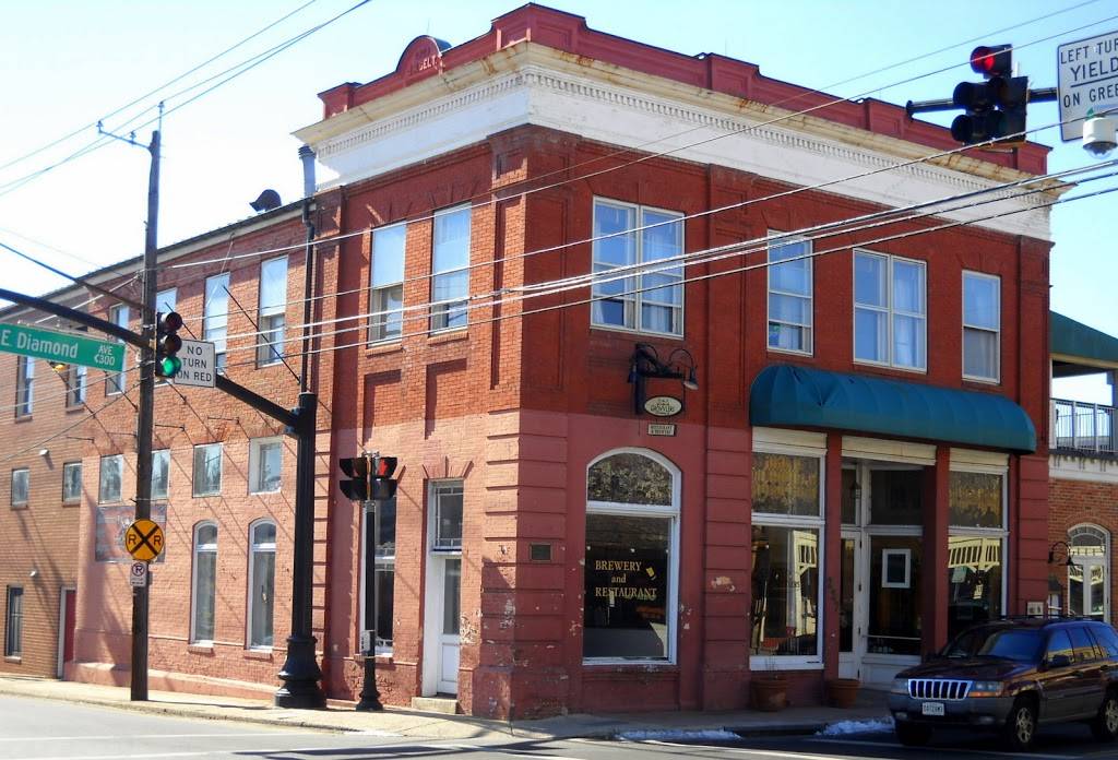 Greene Growlers | restaurant | 227 E Diamond Ave, Gaithersburg, MD 20877, USA | 2402616196 OR +1 240-261-6196