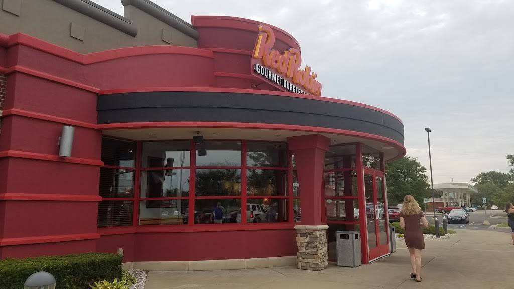 Red Robin Gourmet Burgers and Brews | restaurant | 6524 W Saginaw Hwy, Lansing, MI 48917, USA | 5178867440 OR +1 517-886-7440