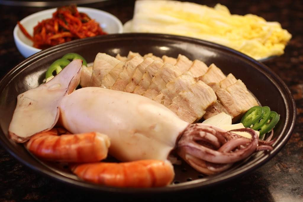 DaeBokJung | restaurant | 2010 James M Wood Blvd, Los Angeles, CA 90006, USA | 2133866660 OR +1 213-386-6660