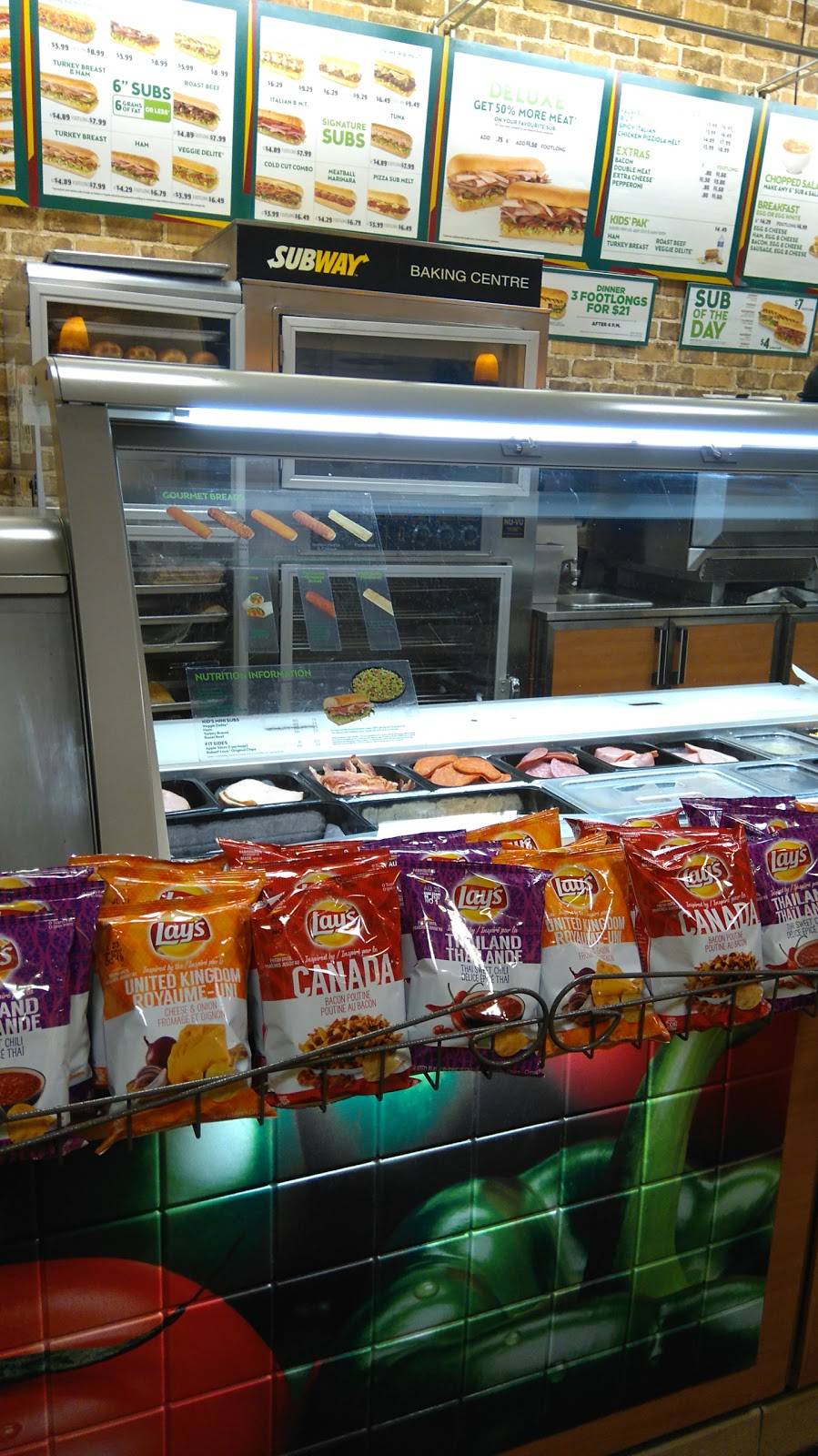 Subway | meal takeaway | 11500 Tecumseh Rd E #30, Windsor, ON N8N 2L1, Canada | 5199795060 OR +1 519-979-5060