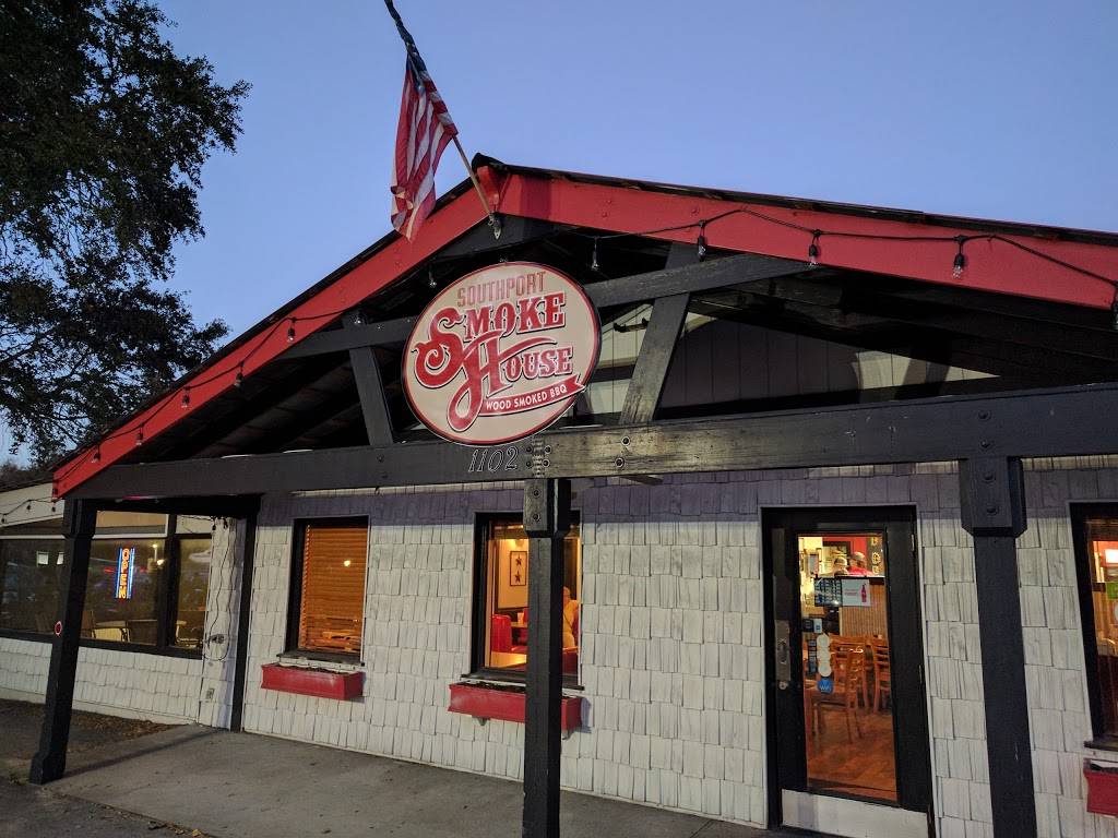 Southport Smoke House | restaurant | 1102 N Howe St, Southport, NC 28461, USA | 9103635035 OR +1 910-363-5035