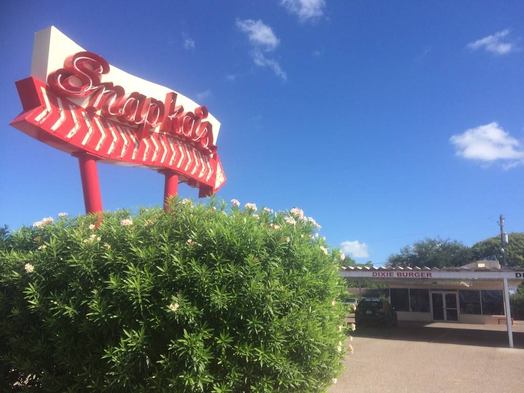 Snapkas Drive Inn | restaurant | 4434 Weber Rd, Corpus Christi, TX 78411, USA | 3618558355 OR +1 361-855-8355