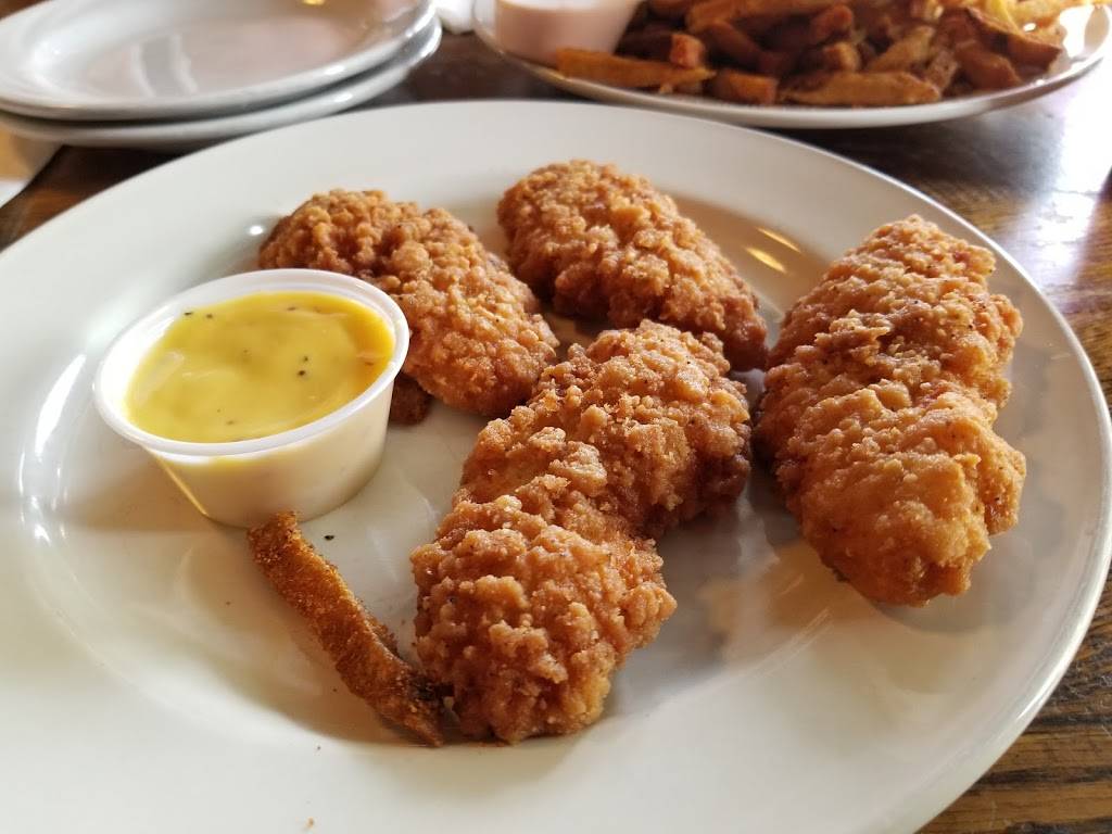 Maggie Mileys | restaurant | 126 E Beaufort St, Normal, IL 61761, USA | 3098074301 OR +1 309-807-4301