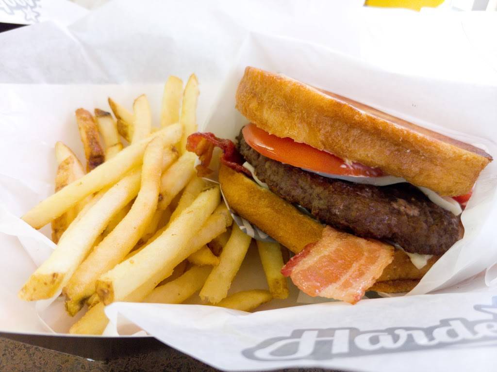 Hardees | restaurant | 888 W N State St #154, Sullivan, IN 47882, USA | 8122680025 OR +1 812-268-0025